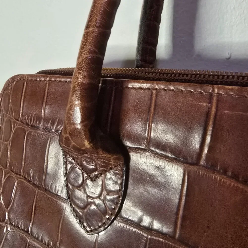 Vintage Bettina Leather Alligator Handbag - Picture 7 of 16
